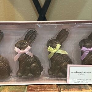 Cupcakes and Cashmere Chocolate Bunny Decor Set